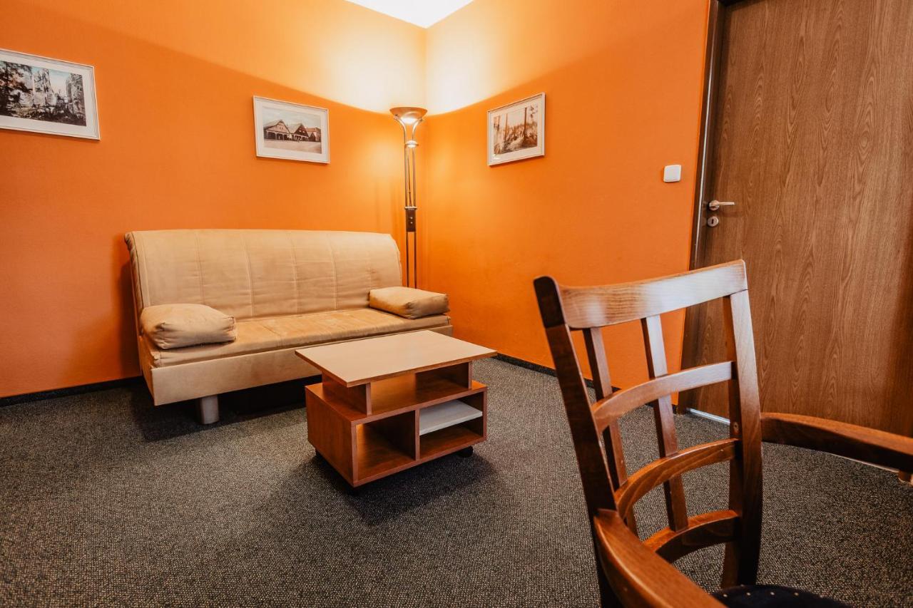 Hotel U Valdicke Brany Jicin Exterior photo